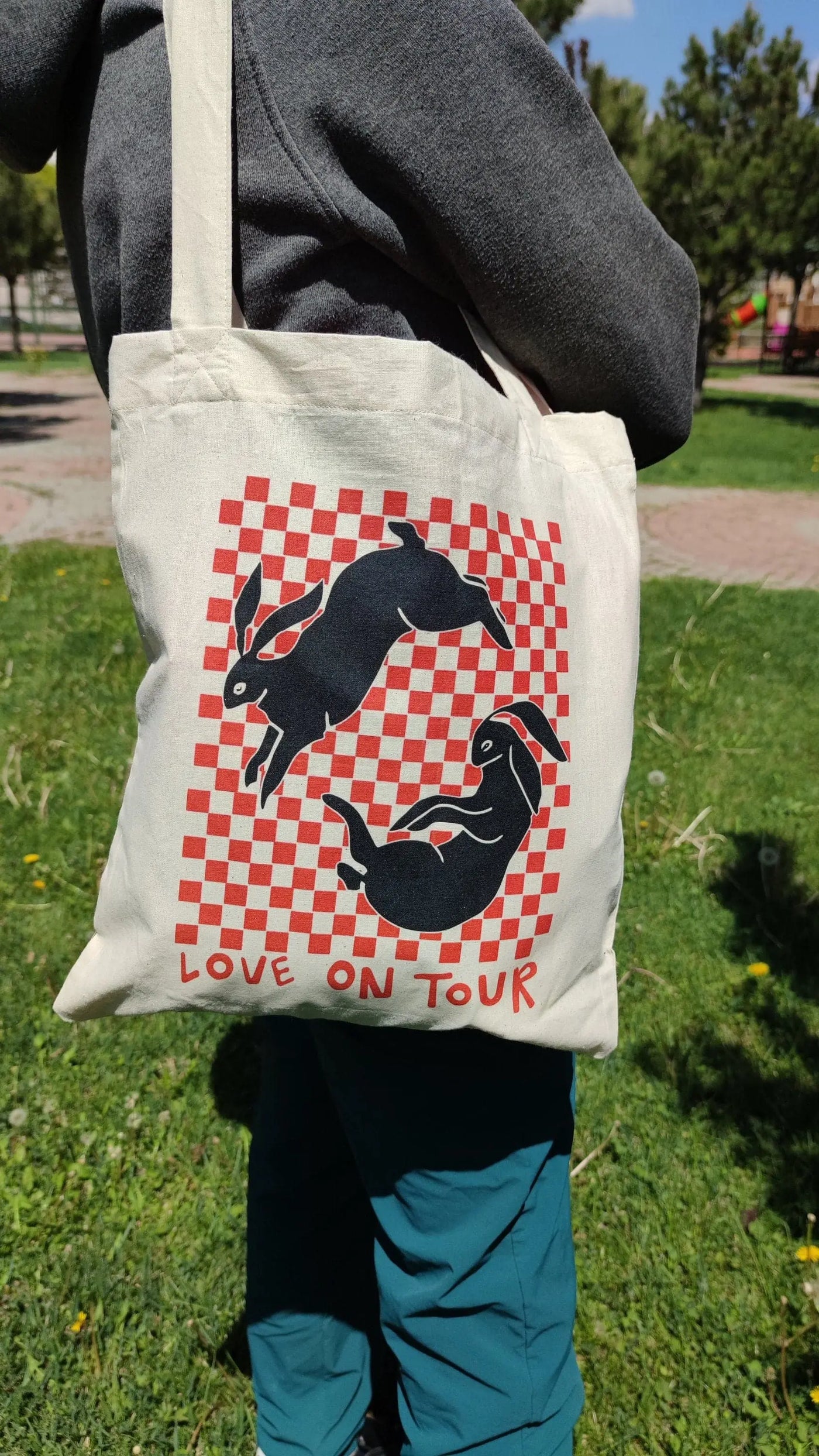 Harry Styles Love On Tour Tote Bag, Harry's House, Harry Styles Merch, Harry Styles Bunny Tote Bag, Harry Styles Aesthetic Raveloo